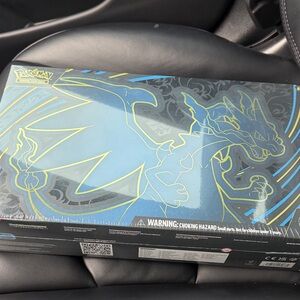 Pokemon mega charizard x ex